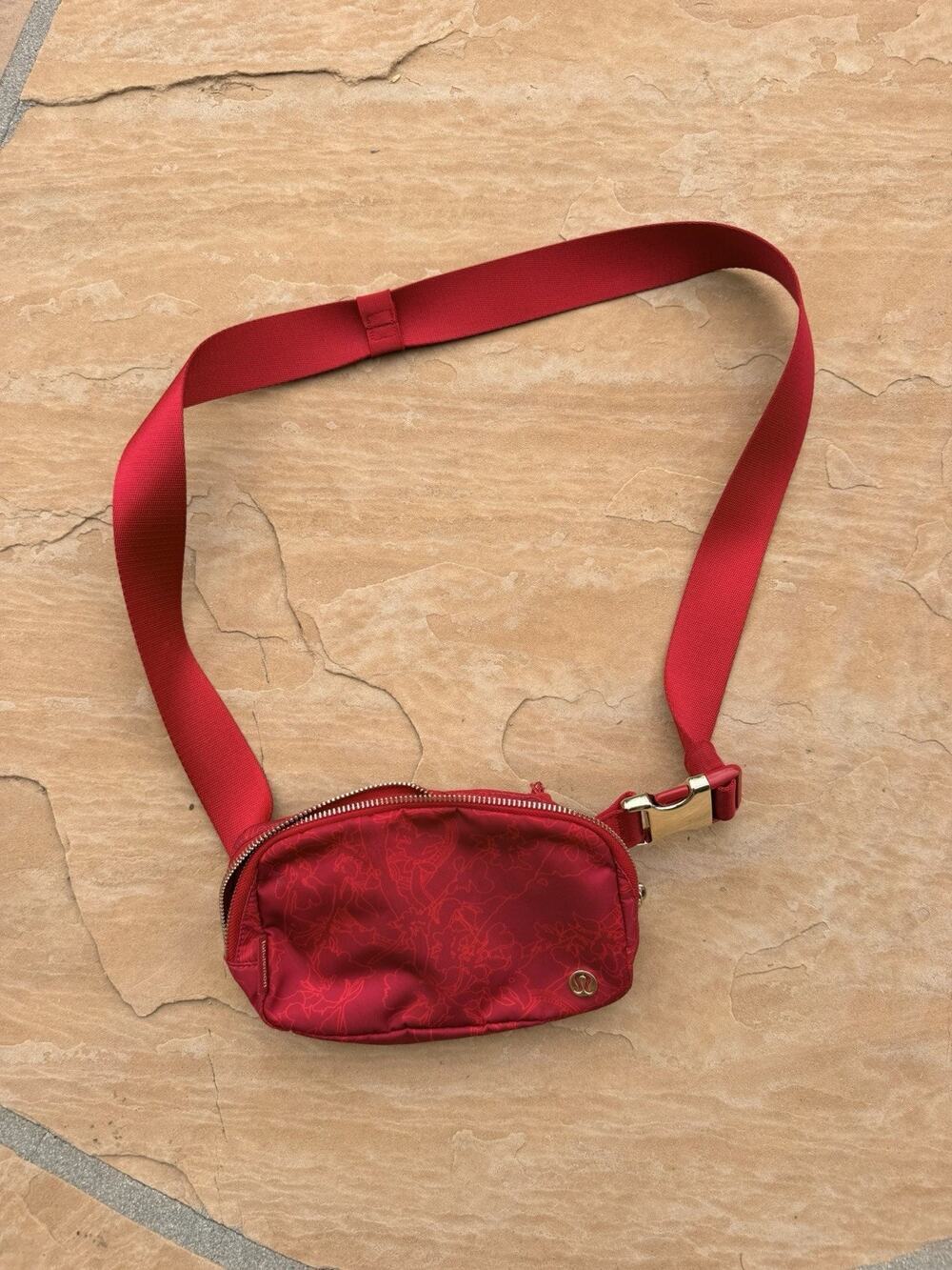 LULULEMON Everywhere Belt Bag Lunar New Year DKRD Dark Red Gold Hardware